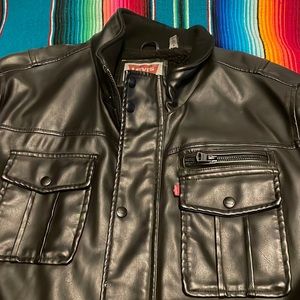 BLACK LEVIS LEATHER JACKET